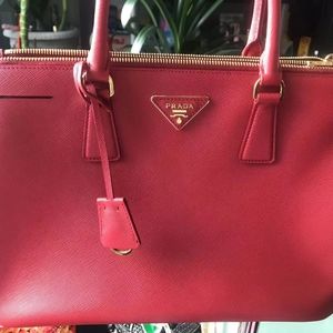 Prada Galleria Saffiano Leather Large Bag (authentic!)